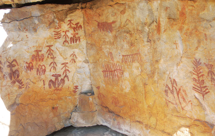 Pinturas esquemáticas de Fuencaliente