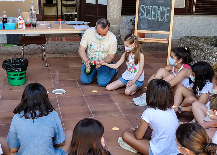 60 menores aprenden inglés este verano en Almodóvar del Campo en un ambiente lúdico